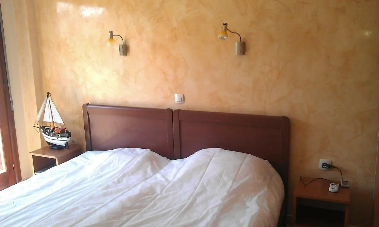 Apartment 60M From Sea! Nea Kallikrateia 0*,